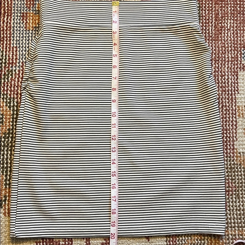 Carve Design Elastic Waist Green and white Striped Skirt Size XS - Picture 3 of 7